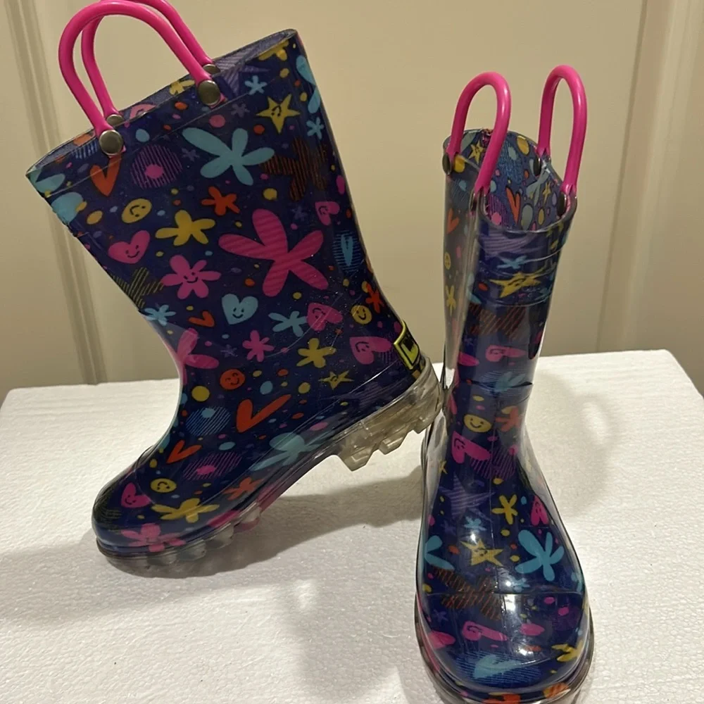 Western Chief Floral hearts stars smiley face Rain Boots light up heels size 10